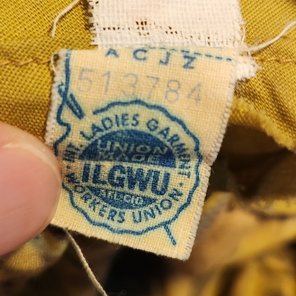 Vintage 1950s Mustard Floral Cotton Day Dress | ILGWU Union Made | XS–S - Picture 5 of 12